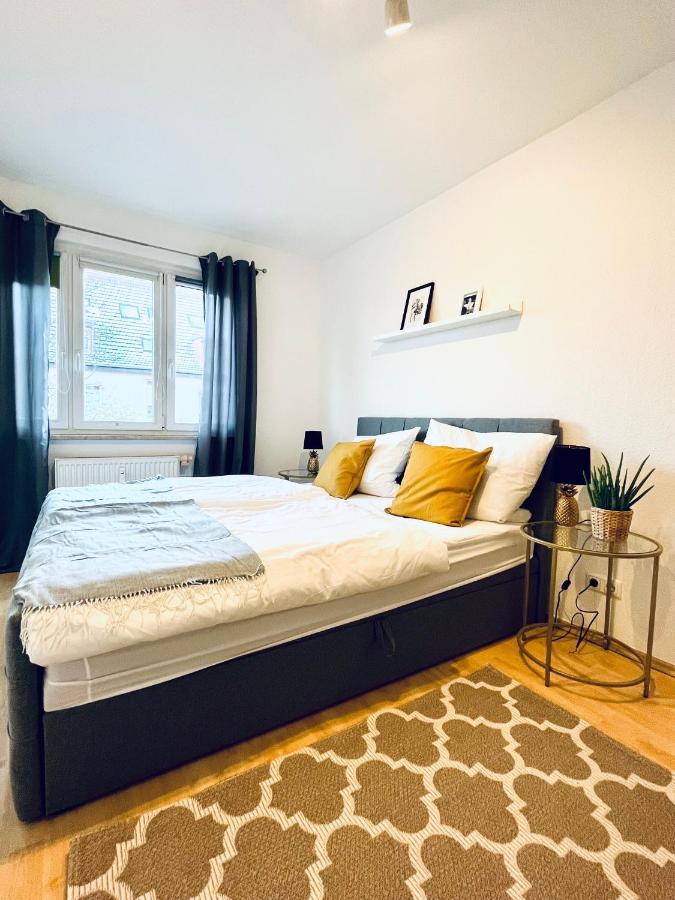 Modernes 3 Zimmer Apartment - Luise- Mit Wlan, Balkon Und Smart-Tv In City-Nahe! Erfurt Kültér fotó