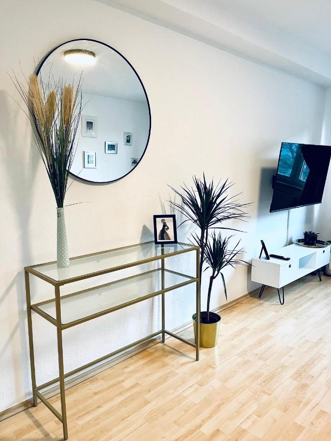 Modernes 3 Zimmer Apartment - Luise- Mit Wlan, Balkon Und Smart-Tv In City-Nahe! Erfurt Kültér fotó